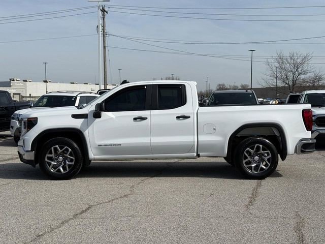 Used 2025 GMC Sierra 1500 Pro w/ Pro Value Package image 2
