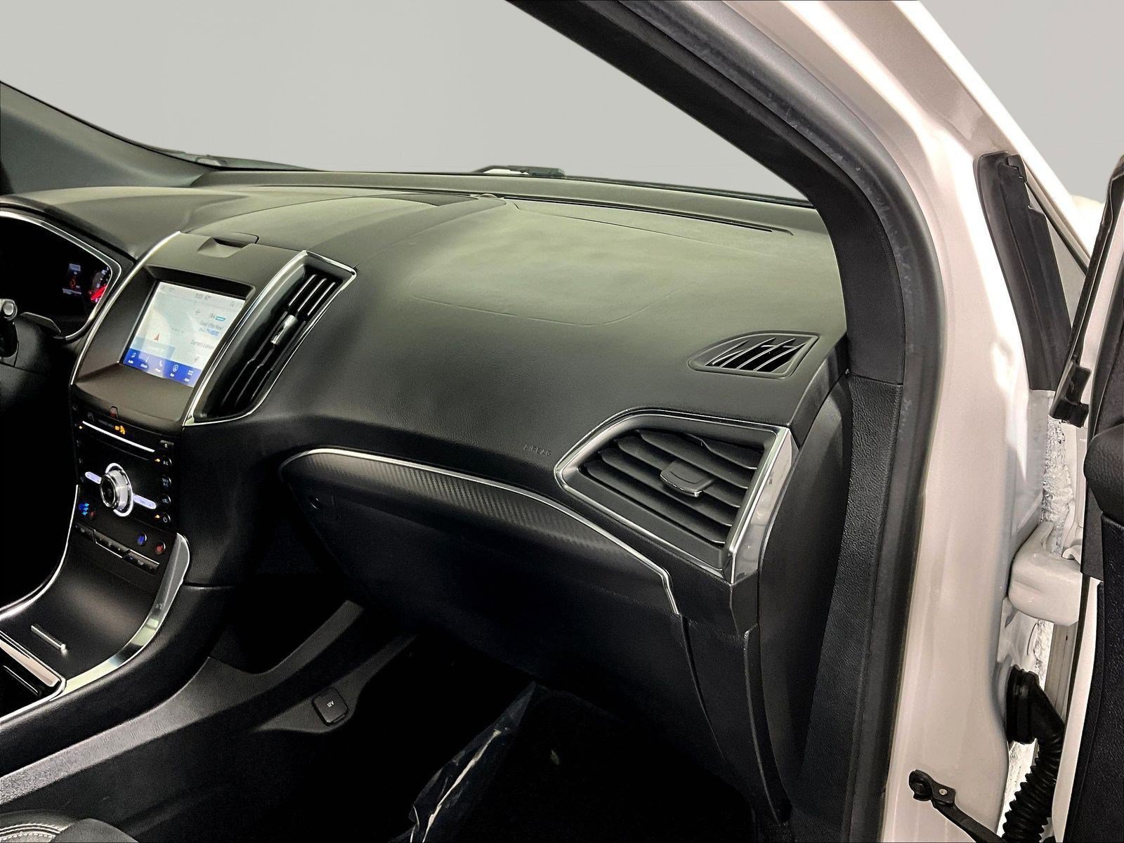 Used 2019 Ford Edge ST w/ Equipment Group 401A AWD/4WD image 26