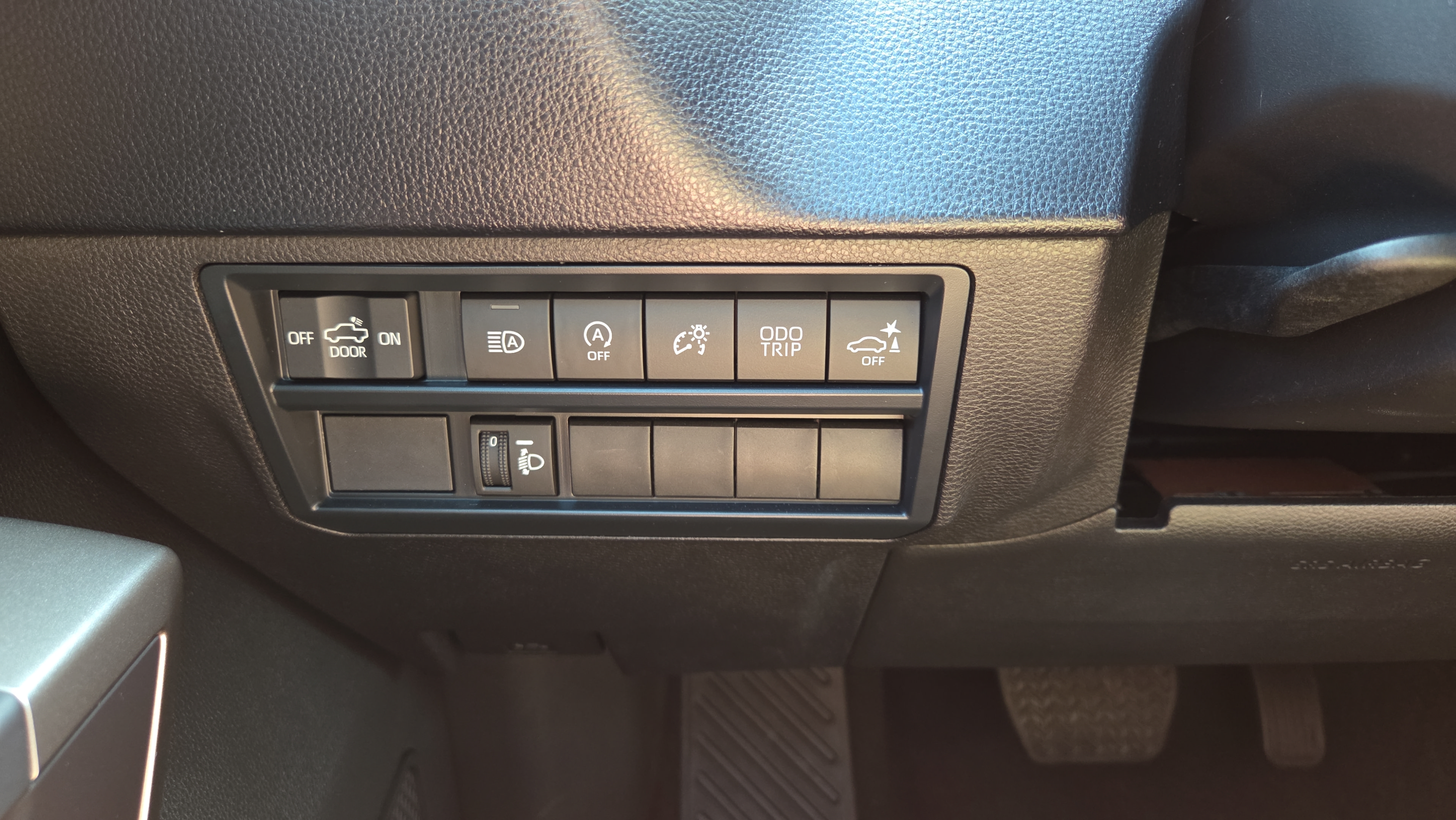 Certified 2025 Toyota Tundra SR5 w/ SR5 Convenience Package AWD/4WD image 20