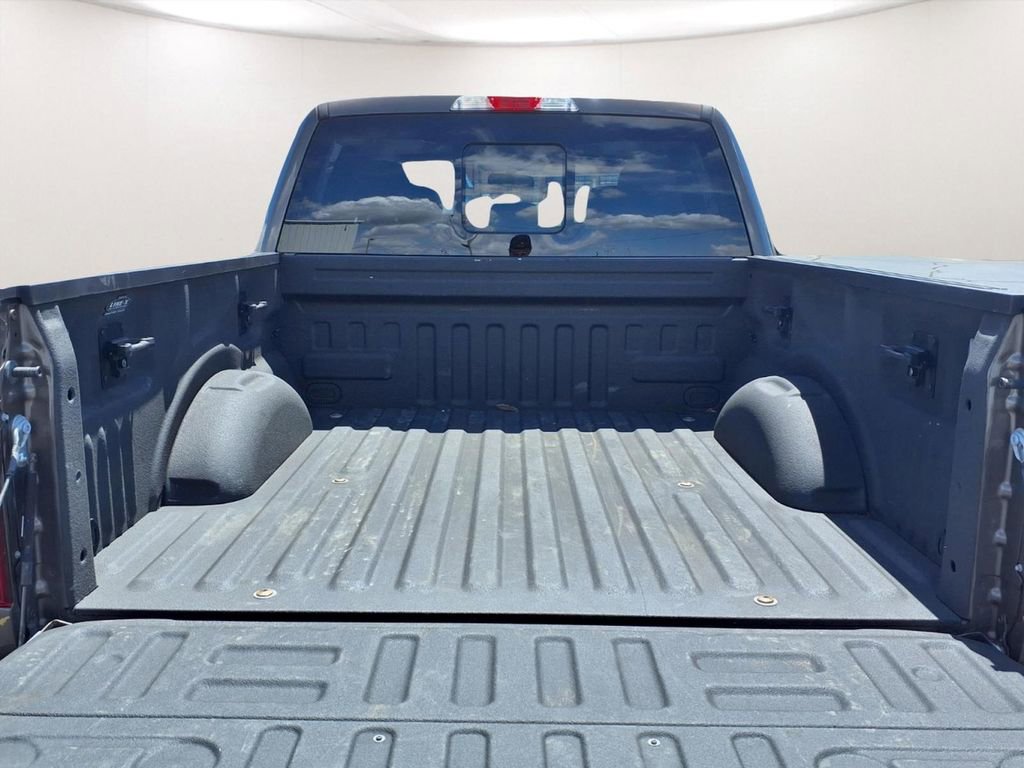 Used 2017 Ford F150 XLT w/ Equipment Group 302A Luxury AWD/4WD image 23