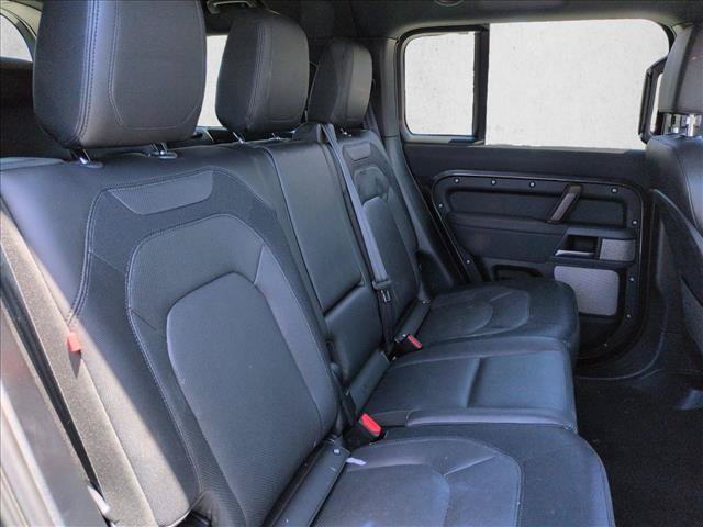 Used 2023 Land Rover Defender 130 X-Dynamic SE AWD/4WD image 11