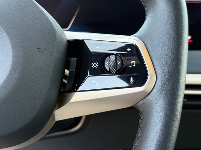 Used 2026 BMW iX xDrive45 w/ Premium Package image 24