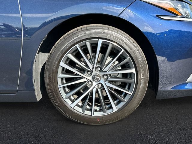 Used 2023 Lexus ES 350 w/ Premium Package image 31