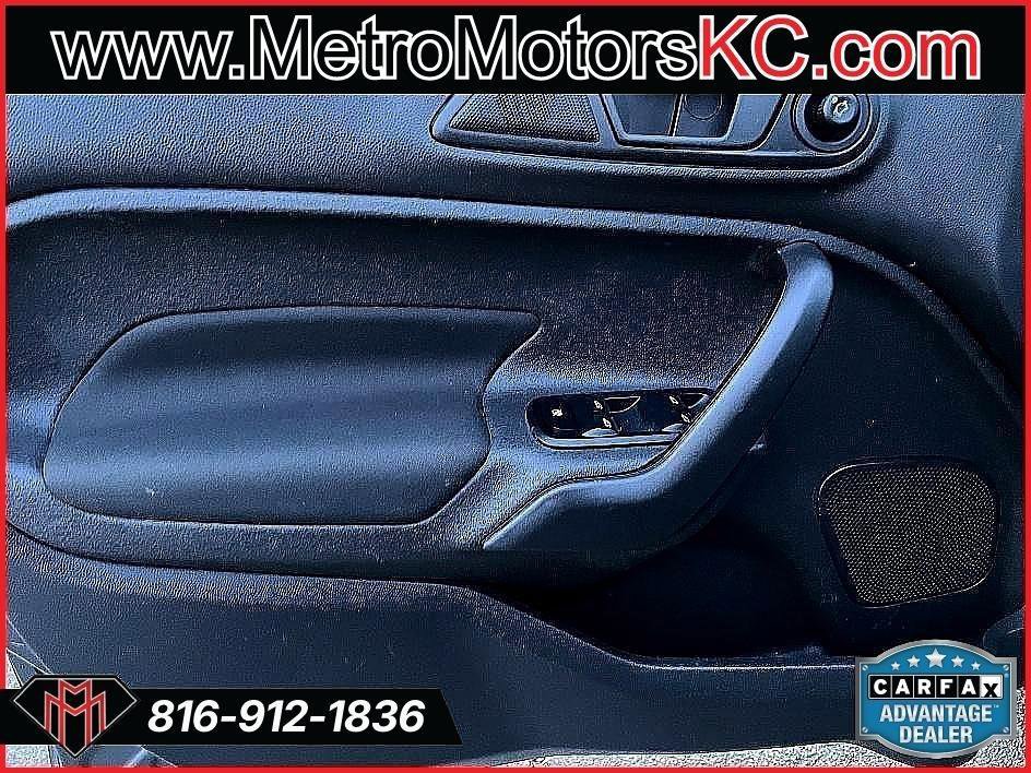 Used 2017 Ford Fiesta SE image 21