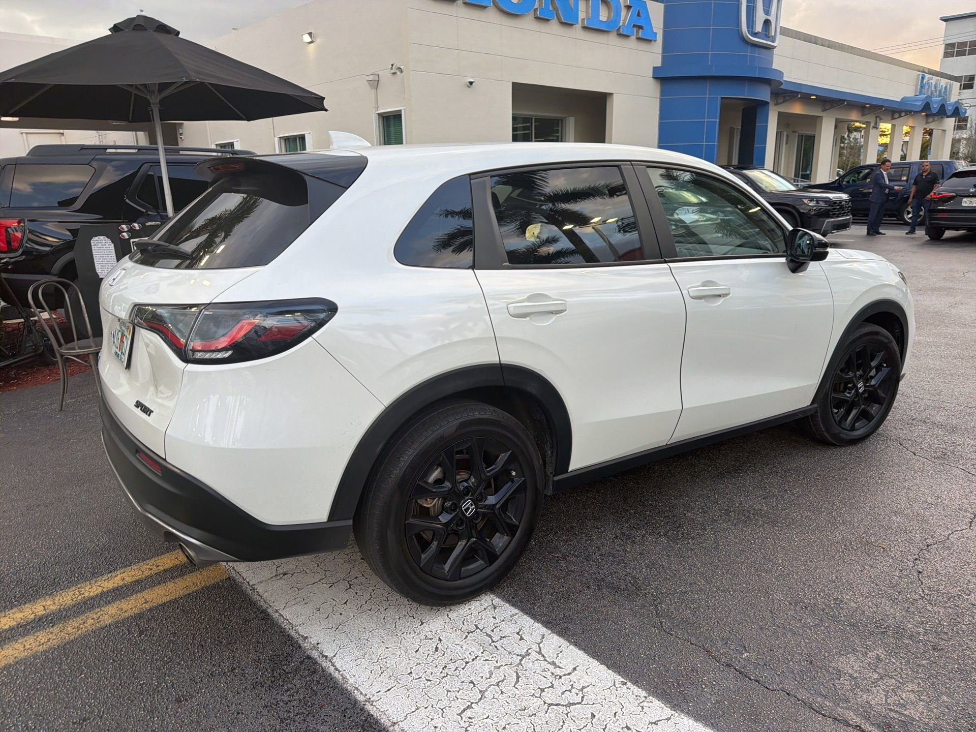 Used 2023 Honda HR-V Sport image 6