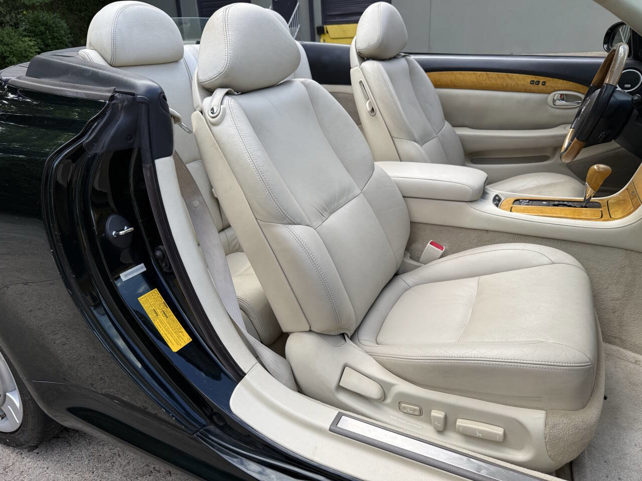 Used 2003 Lexus SC 430 Convertible RWD image 22