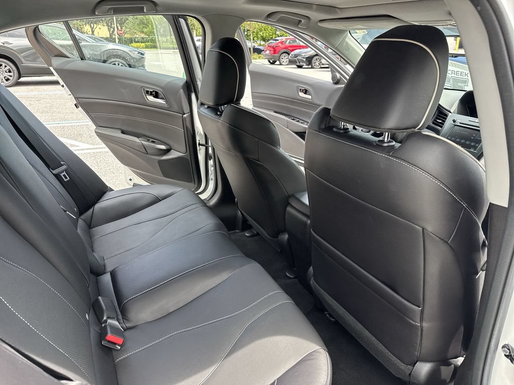 Used 2022 Acura ILX w/ Premium Package FWD image 33