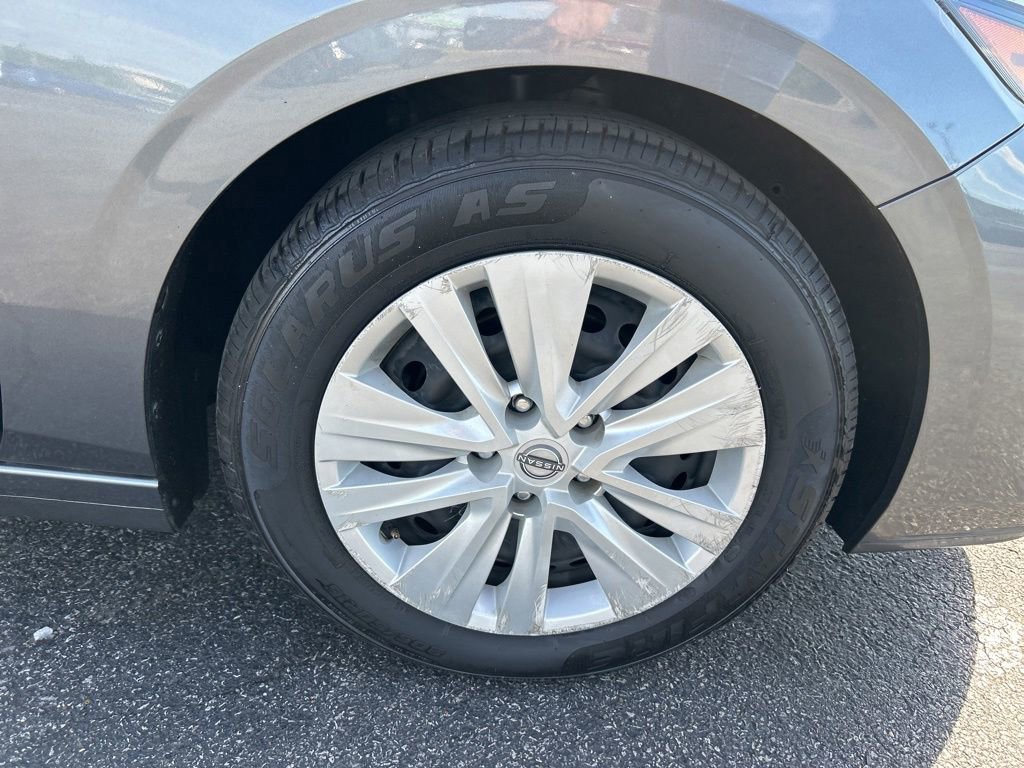 Used 2024 Nissan Sentra S FWD image 27