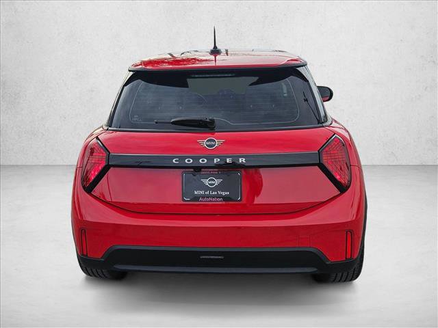 Used 2025 MINI Cooper 2-Door Hardtop FWD image 7