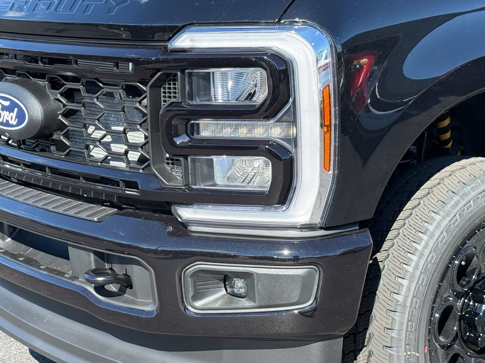 New 2027 Ford F350 Lariat w/ Black Appearance Package AWD/4WD image 12