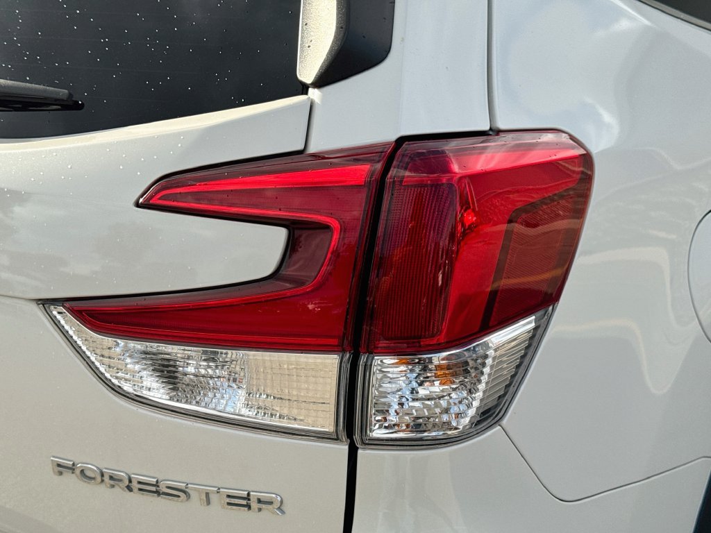 Used 2020 Subaru Forester Limited AWD/4WD image 34