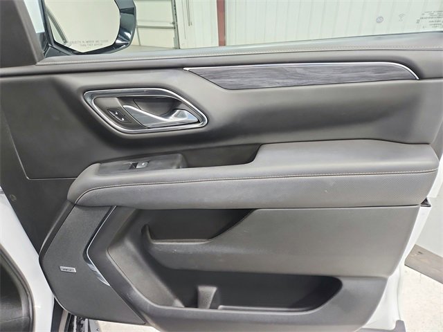 Used 2022 GMC Yukon XL SLT image 41