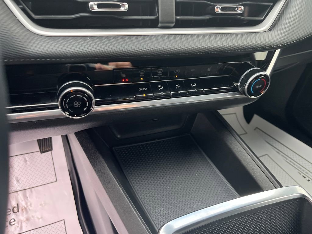 Used 2025 Chevrolet Equinox LT image 15