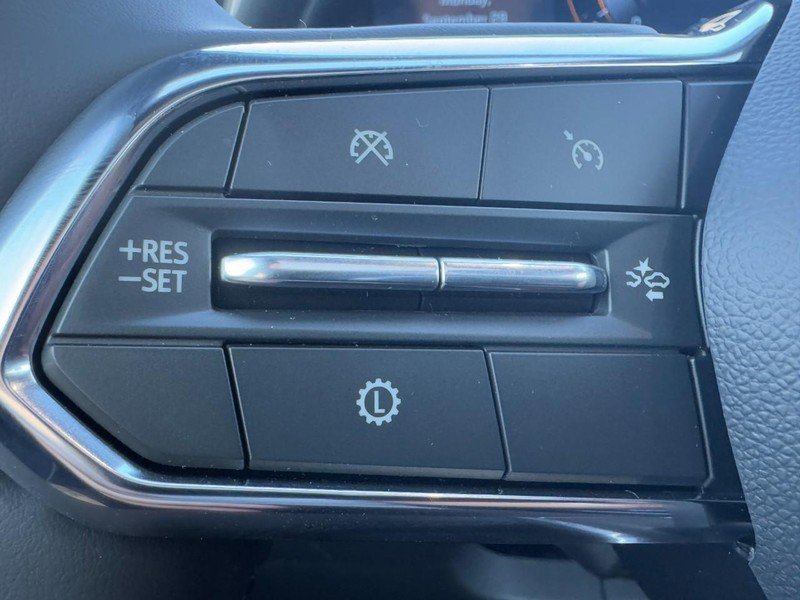 New 2026 Chevrolet Equinox LT w/ Convenience Package II image 12