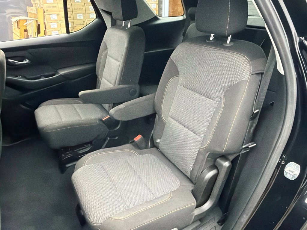 Used 2020 Chevrolet Traverse LT w/ Driver Confidence II Package AWD/4WD image 22
