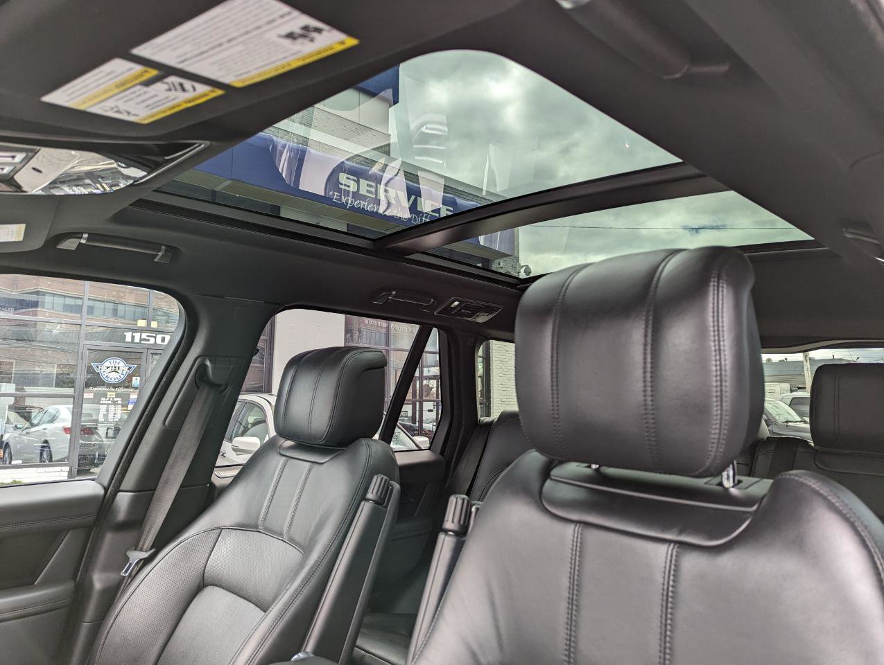 Used 2022 Land Rover Range Rover P525 Westminster Edition image 30