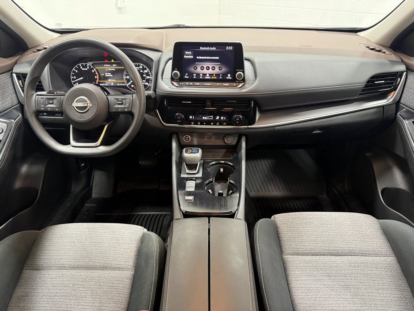 Used 2022 Nissan Rogue SV image 39