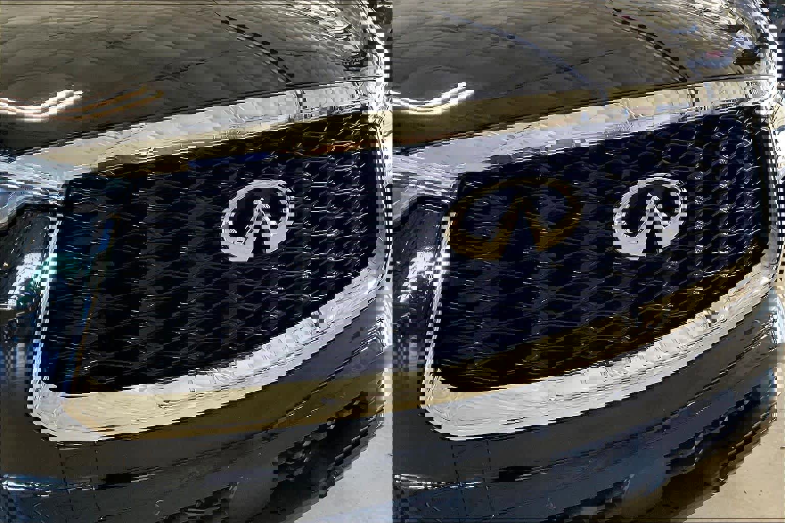 Used 2023 INFINITI QX60 Luxe w/ Cargo Package image 30