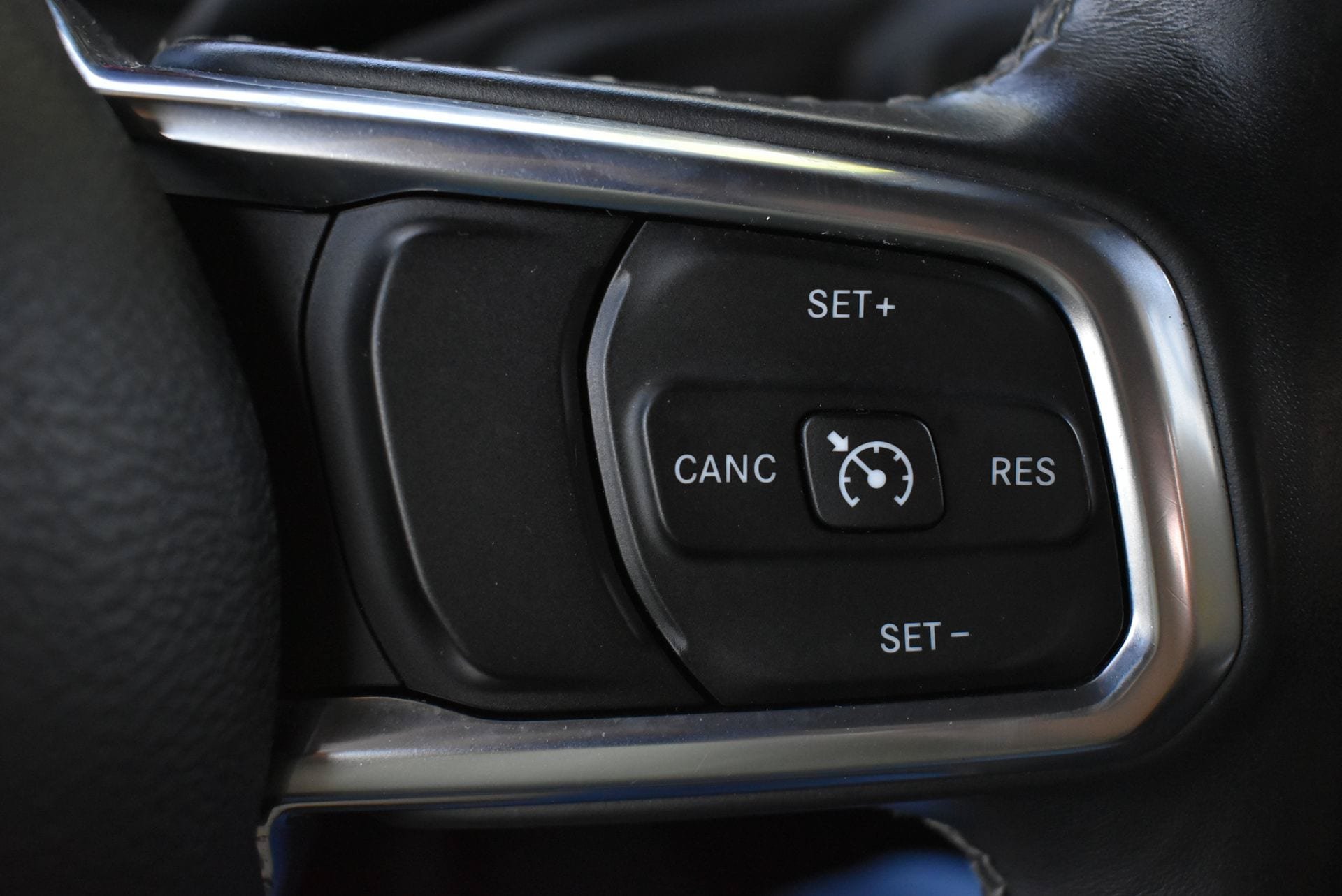 Used 2018 Jeep Wrangler Unlimited Rubicon AWD/4WD image 17