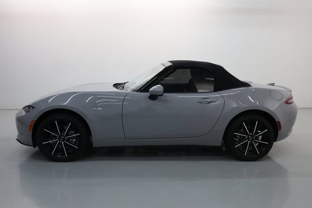 Used 2024 MAZDA MX-5 Miata Grand Touring w/ Weather Package RWD image 50