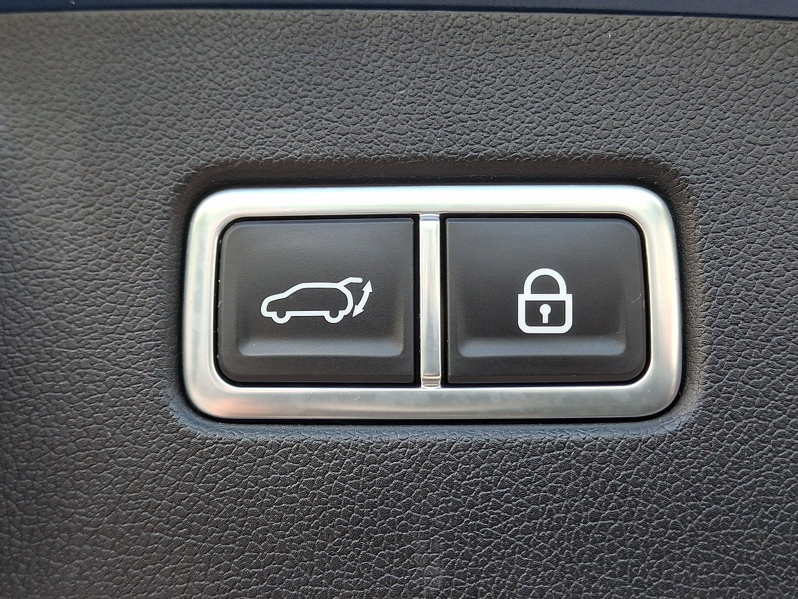 Used 2023 Kia Sorento SX AWD/4WD image 30