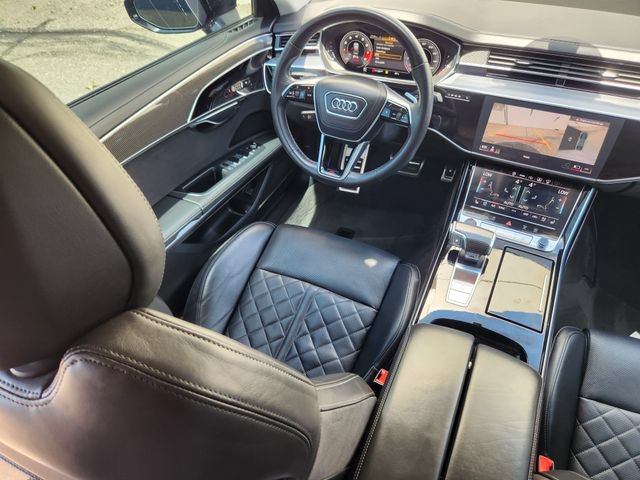 Used 2022 Audi S8 w/ S8 Comfort Plus Package AWD/4WD image 12