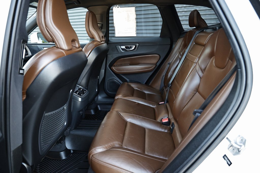 Used 2021 Volvo XC60 T5 Inscription w/ Protection Package Premier image 28