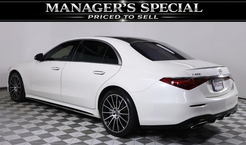 Used 2022 Mercedes-Benz S 500 4MATIC w/ AMG Line Package image 4