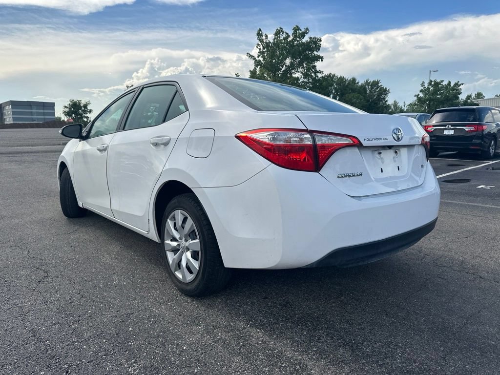 Used 2016 Toyota Corolla LE FWD image 7