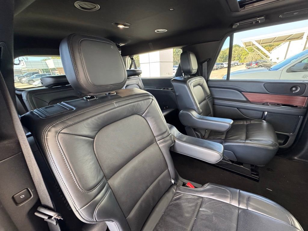 Used 2023 Lincoln Navigator L Reserve image 28