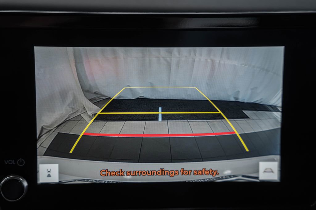 Used 2025 Toyota Camry SE image 42