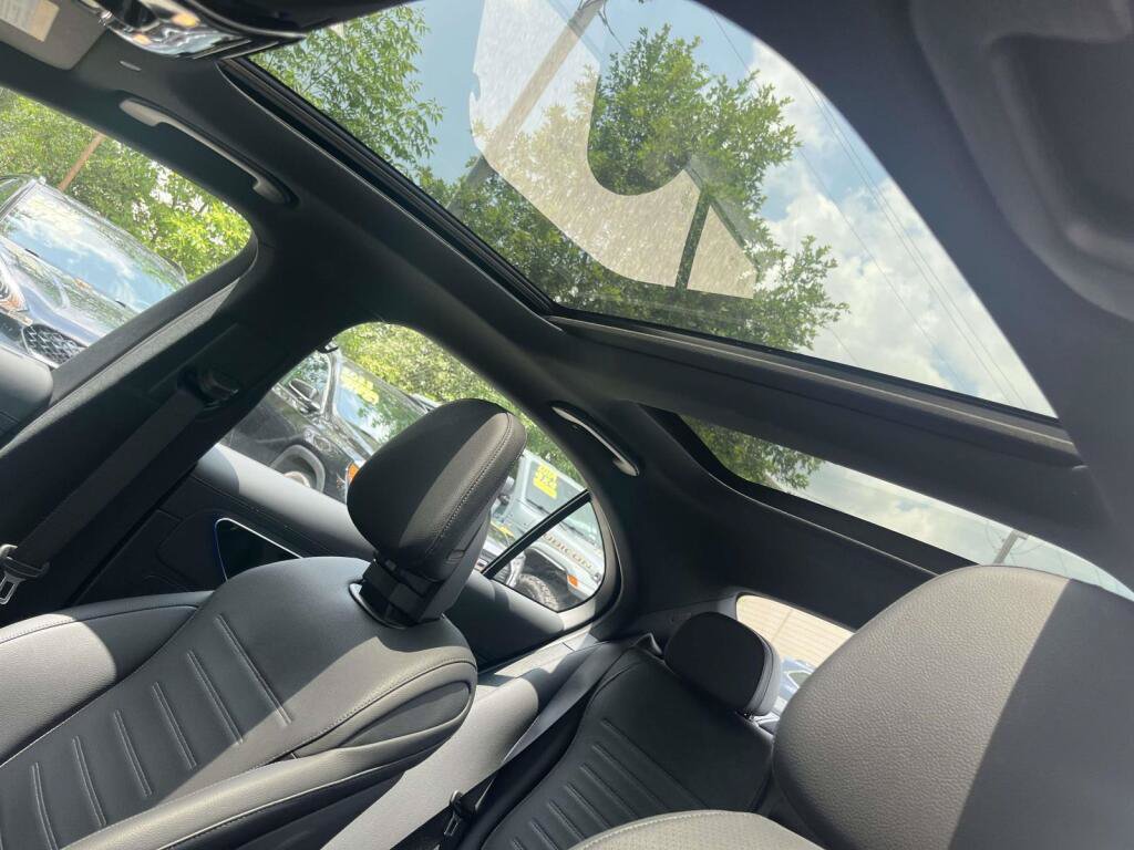 Certified 2023 Mercedes-Benz C 300 4MATIC Sedan image 6