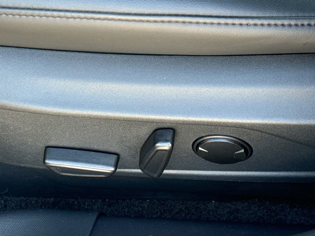 Certified 2025 Ford Mustang Mach-E Select image 27