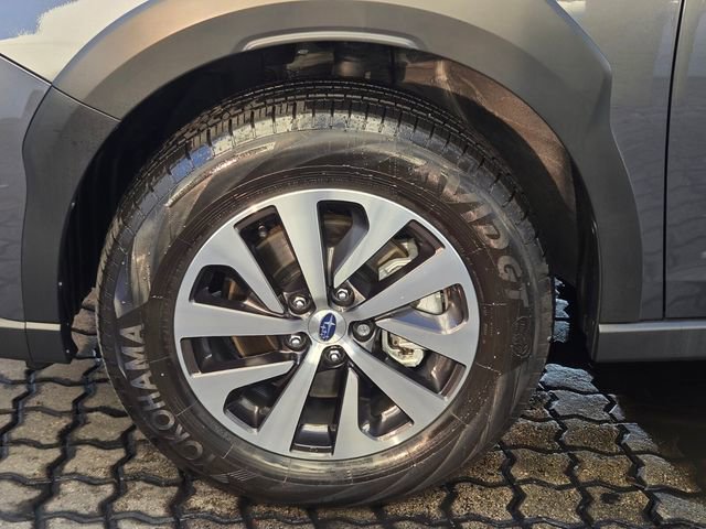 Certified 2025 Subaru Outback Premium image 12