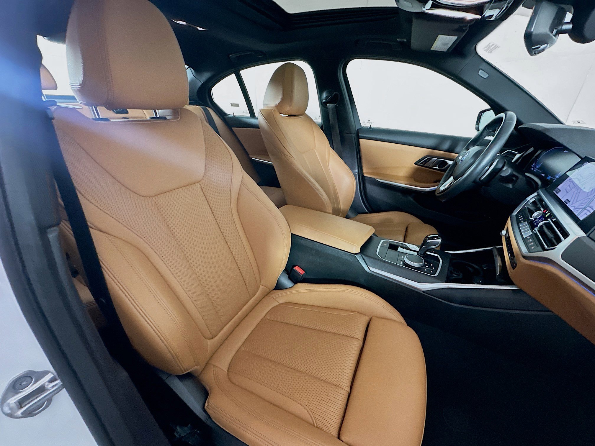 Used 2022 BMW 330e xDrive w/ Premium Package image 33