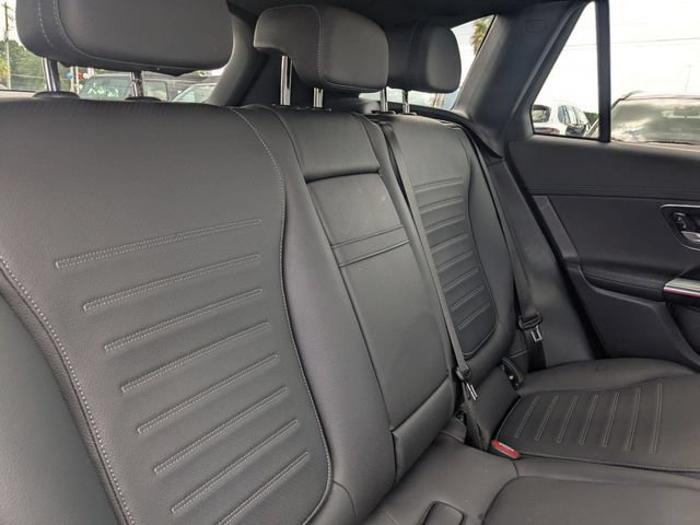 Used 2023 Mercedes-Benz GLC 300 image 33