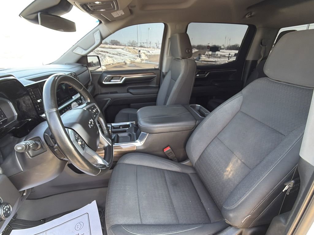 Used 2024 Chevrolet Silverado 1500 LT Trail Boss w/ Protection Package AWD/4WD image 19
