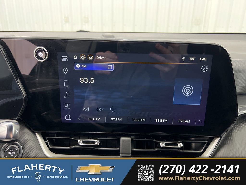 Used 2025 Chevrolet Equinox LT image 27