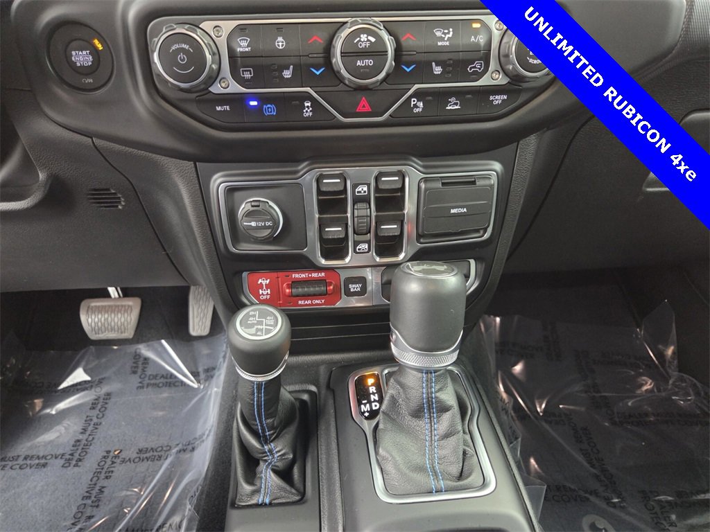 Used 2021 Jeep Wrangler Unlimited Rubicon 4xe w/ Steel Bumper Group image 29