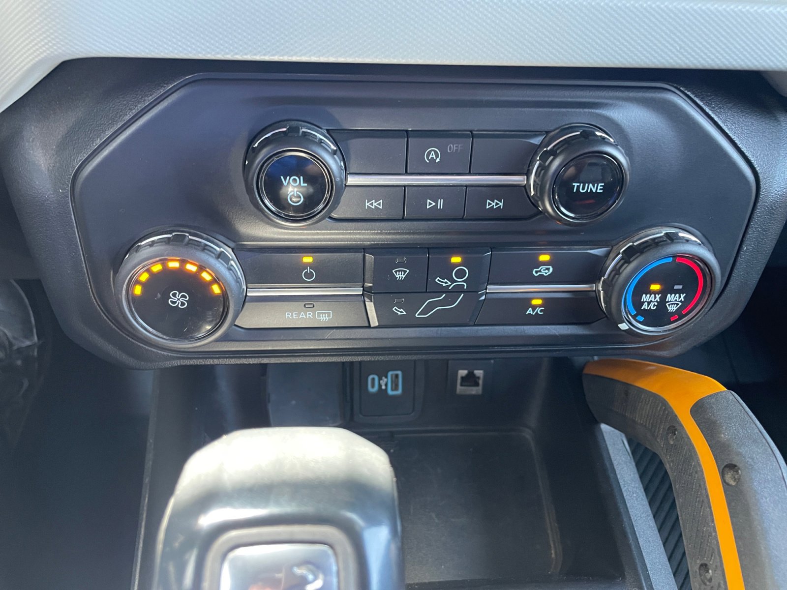 Used 2021 Ford Bronco Badlands w/ Sasquatch Package AWD/4WD image 23