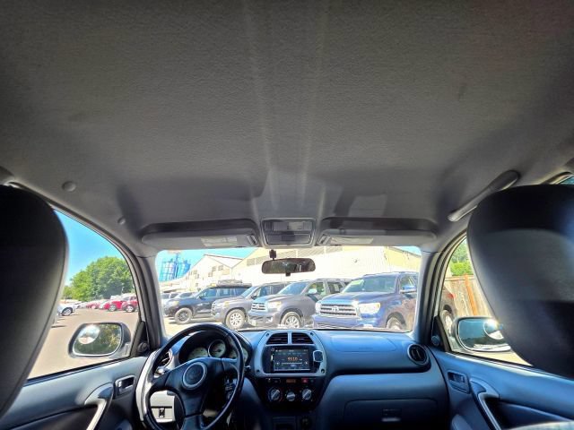 Used 2003 Toyota RAV4 2WD image 30