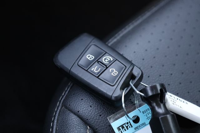 Used 2024 Volkswagen Jetta SE image 31