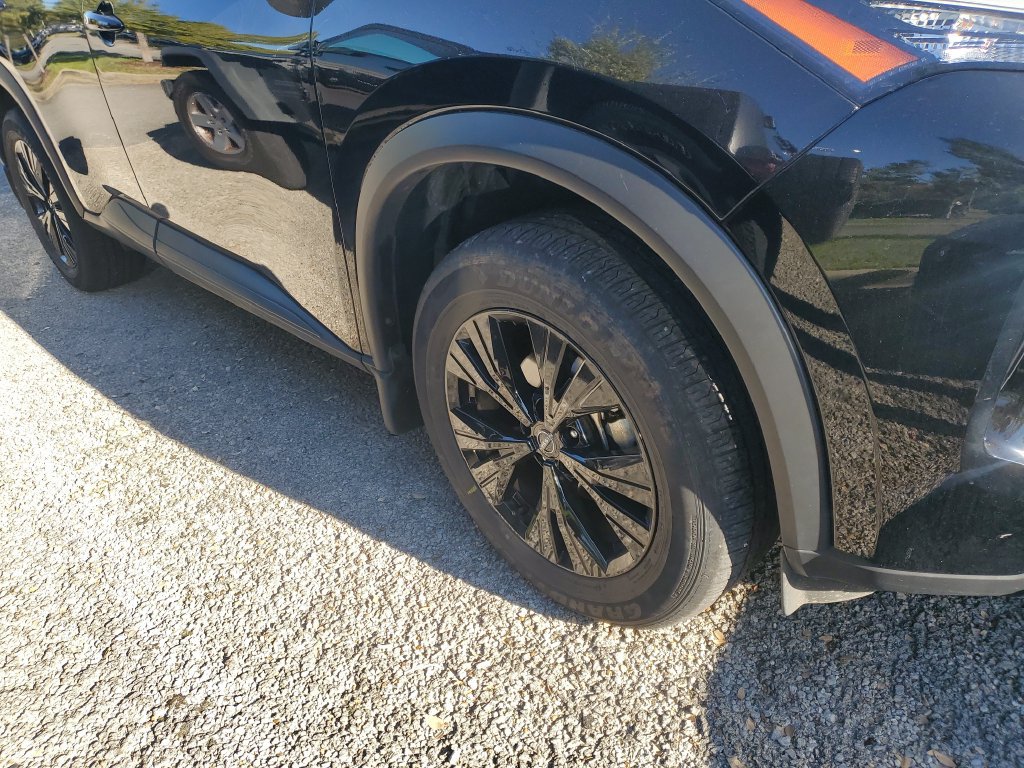Certified 2023 Nissan Rogue SV w/ SV Premium B Package AWD/4WD image 3