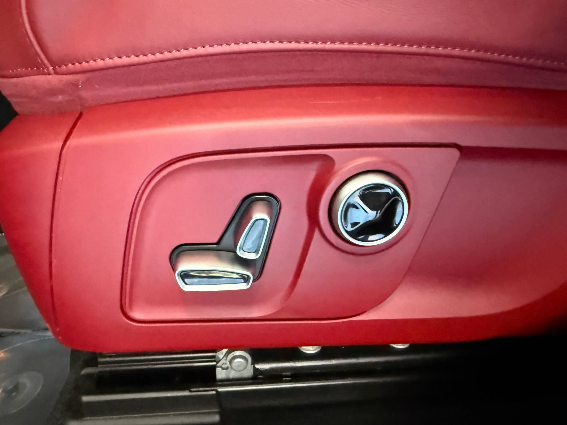 Used 2022 Maserati Levante Modena S AWD/4WD image 30