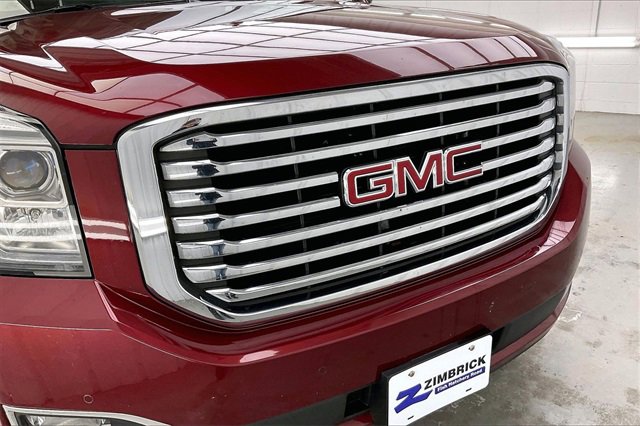 Used 2017 GMC Yukon SLT w/ Premium Edition image 31