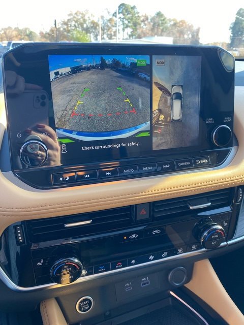 Used 2021 Nissan Rogue Platinum image 17