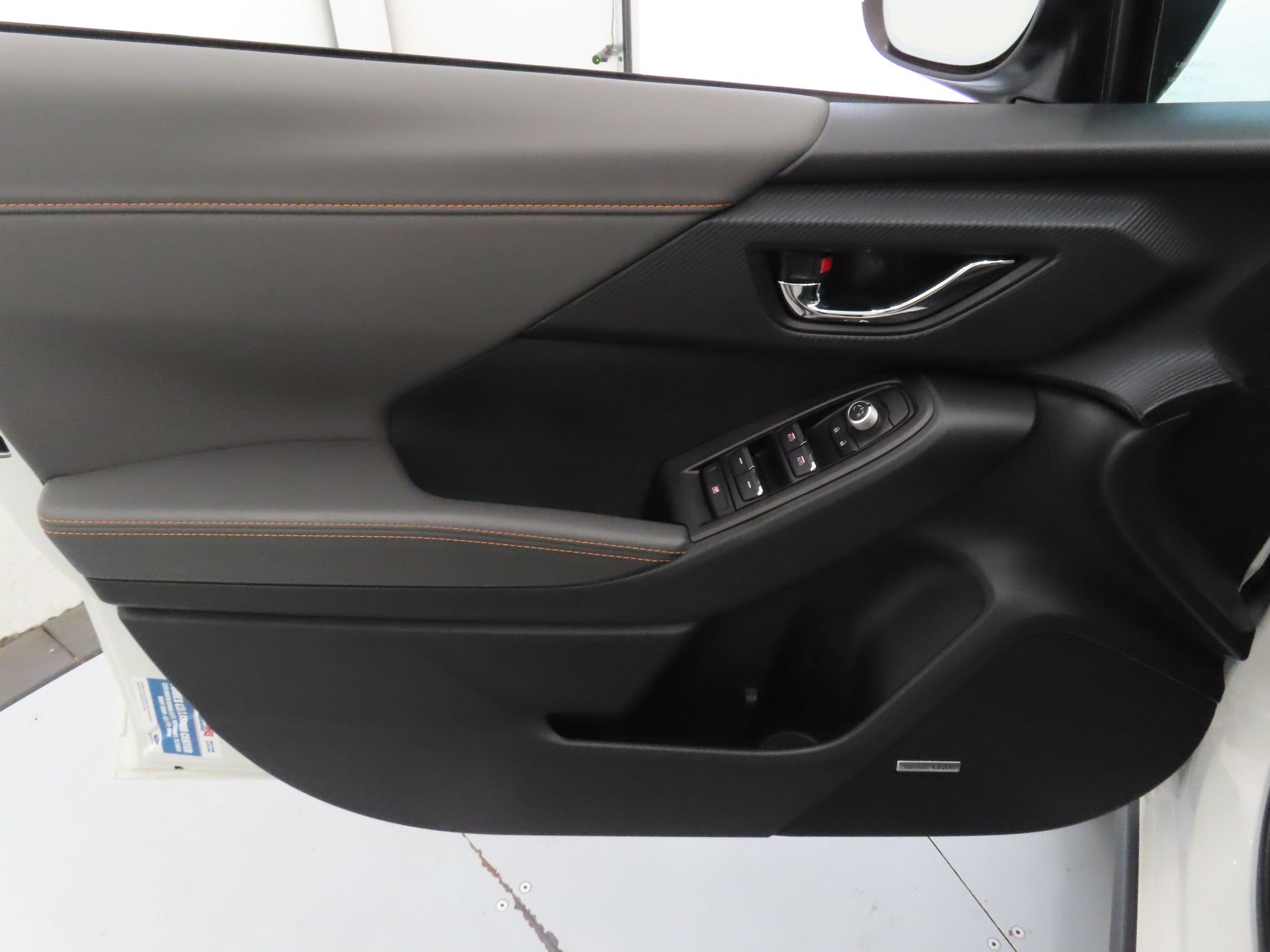Used 2025 Subaru Crosstrek 2.5i Limited w/ Crosstrek Mirror Package AWD/4WD image 10