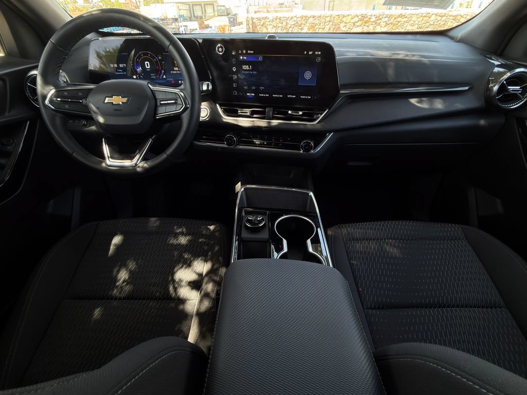 Used 2026 Chevrolet Equinox LT AWD/4WD image 18