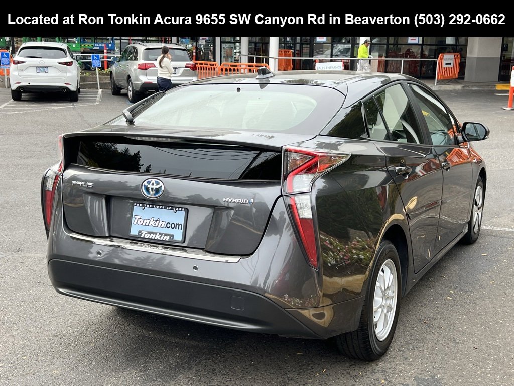 Used 2017 Toyota Prius Four image 8