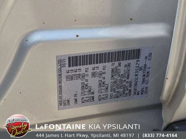 Used 2025 Nissan Rogue SV FWD image 32
